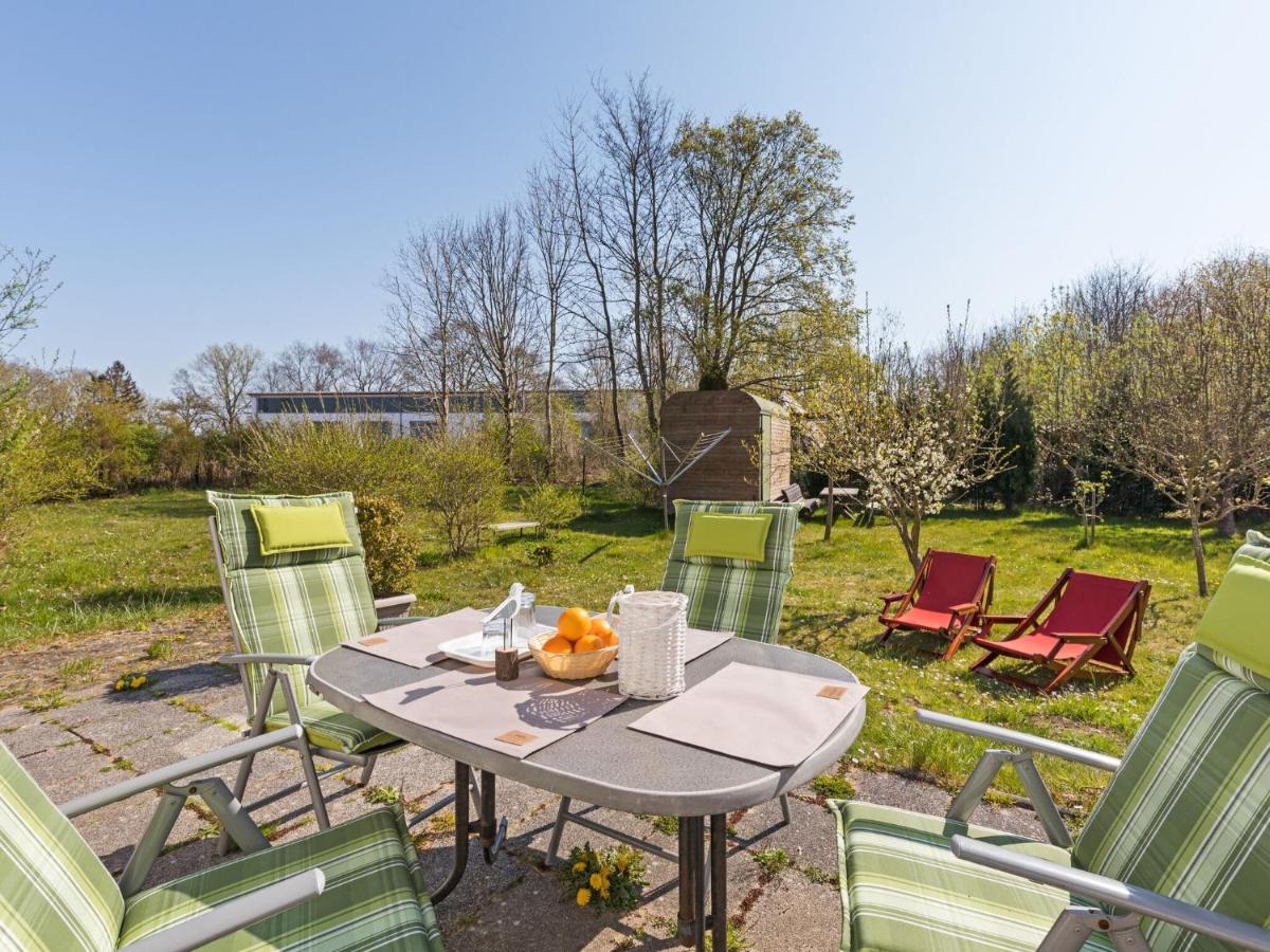Elegant Apartment With Garden In Gingst Exterior photo