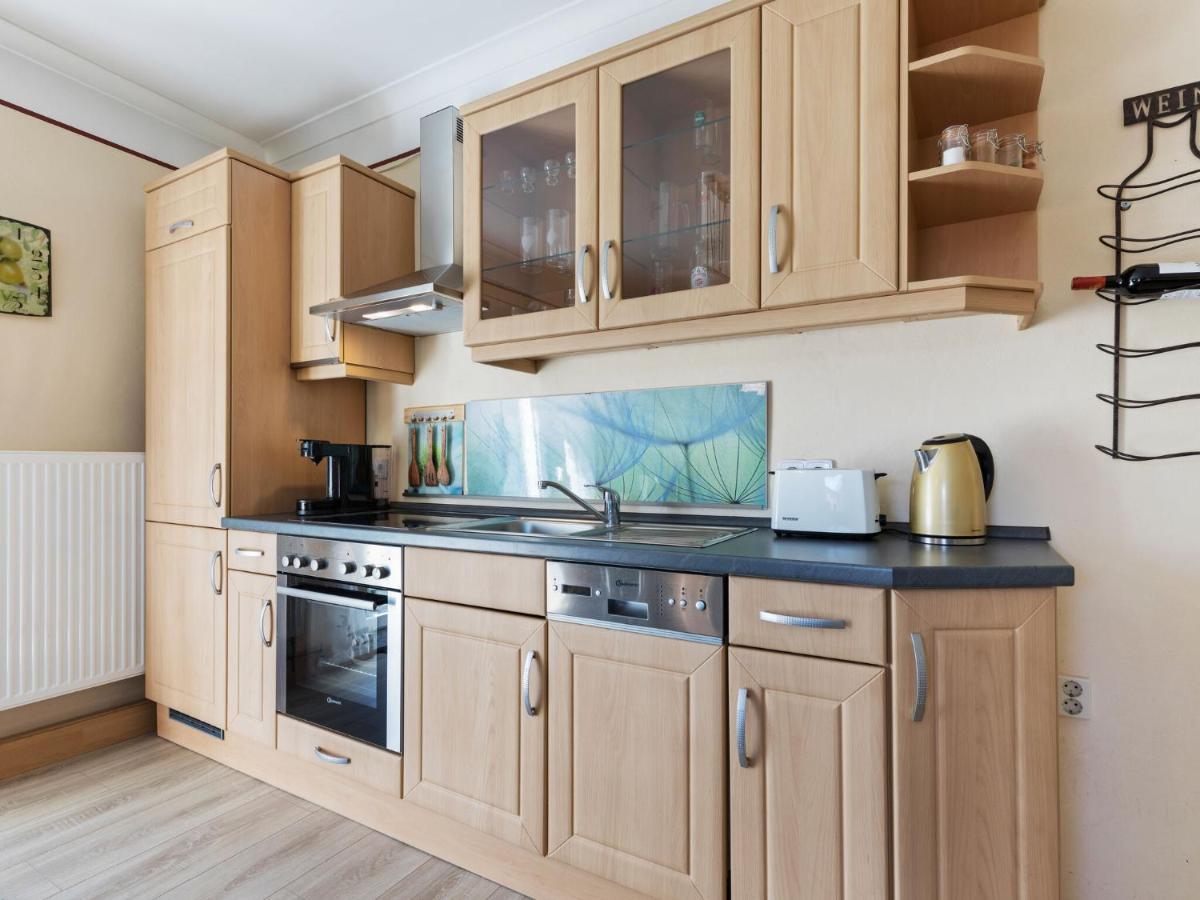 Elegant Apartment With Garden In Gingst Room photo